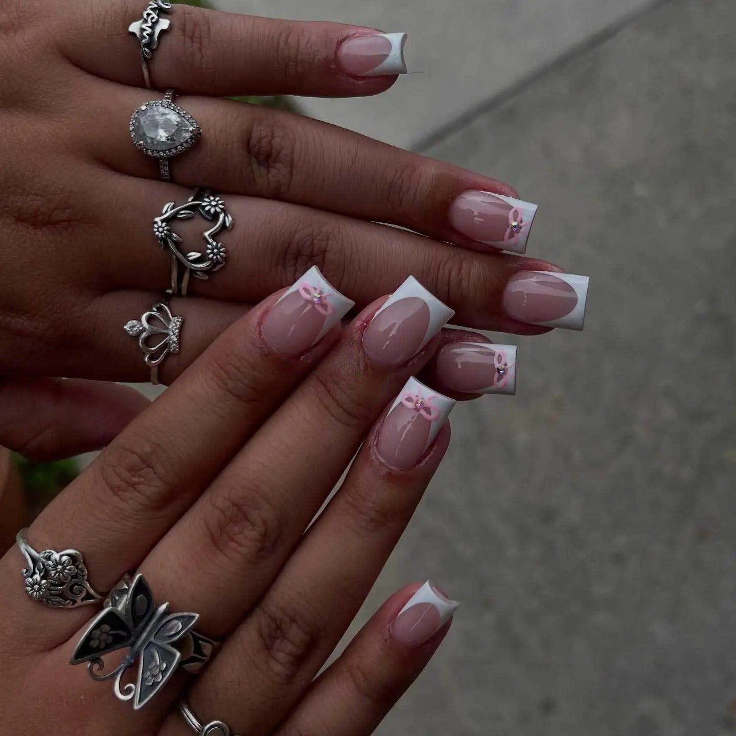 3D Bowknot French Press-On Nails (24pcs)