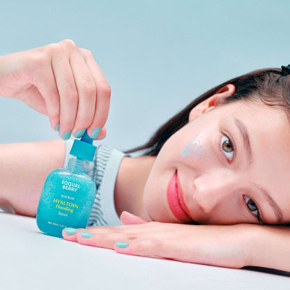 سيروم حمض الهيالورونيك بالتوت المتساوي